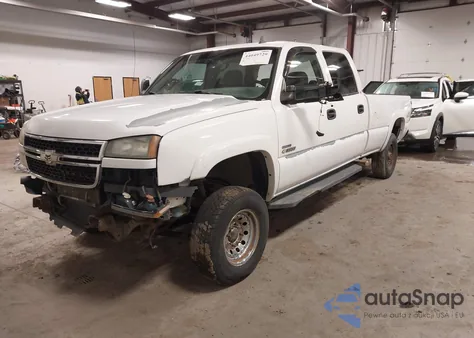 2007 Chevrolet Silverado 3500 Classic Lt3 z USA, uszkodzony, nr VIN 1GCHK33D77F183899